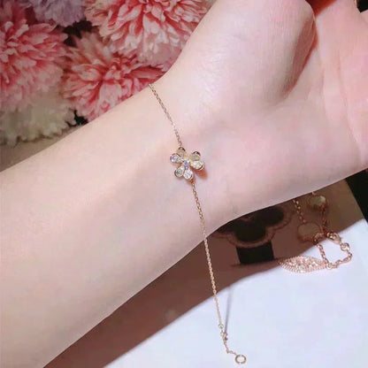 [OAK JURI]FRIVOLE GOLD FLOWER DIAMOND BRACELET