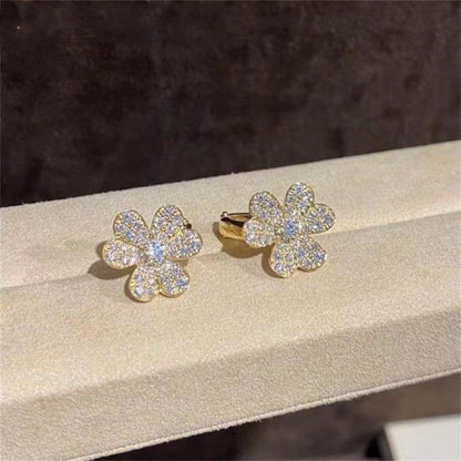 [OAK JURI]FRIVOLE GOLD FLOWER DIAMOND EARRINGS