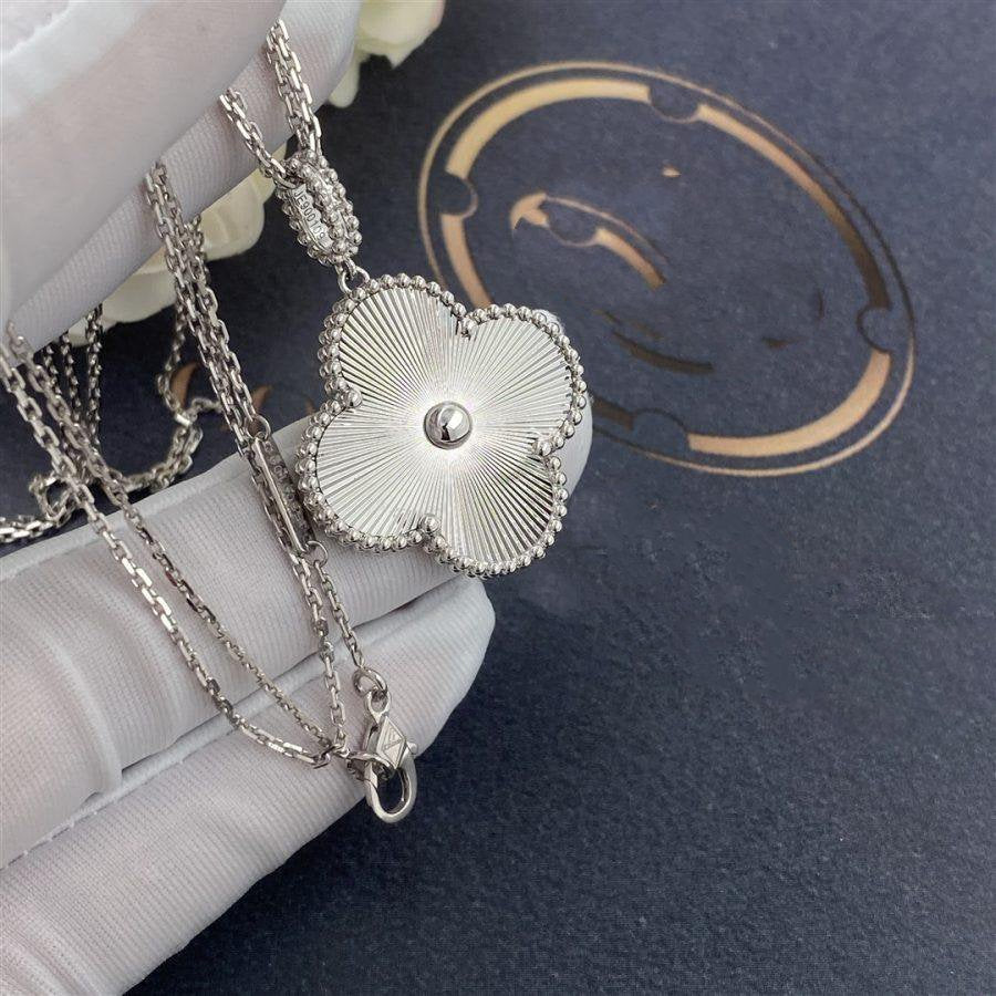 [OAK JURI]CLOVER 25MM SILVER BIG CLOVER NECKLACE