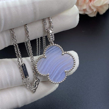 [OAK JURI]CLOVER SILVER CHALCEDONY BIG CLOVER NECKLACE