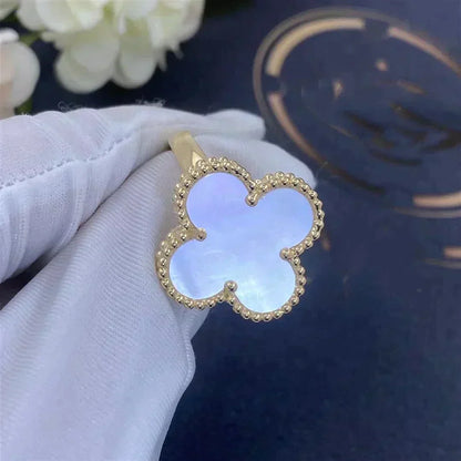 [OAK JURI]CLOVER WHITE MOP RING