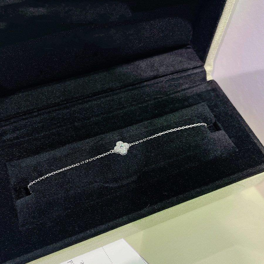 [OAK JURI]CLOVER  SINGLE FLOWER BRACELET SILVER