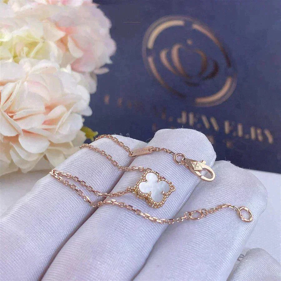 [OAK JURI]CLOVER WHITE MOP SINGLE FLOWER BRACELET
