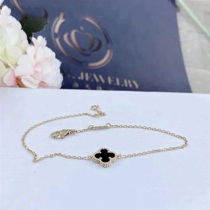 [OAK JURI]CLOVER ONYX SINGLE FLOWER BRACELET