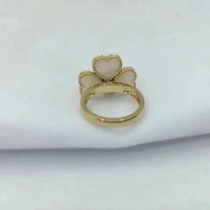 [OAK JURI]SWEET CLOVER WHITE MOP RING