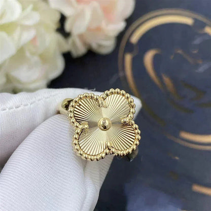 [OAK JURI]CLOVER GOLD RING