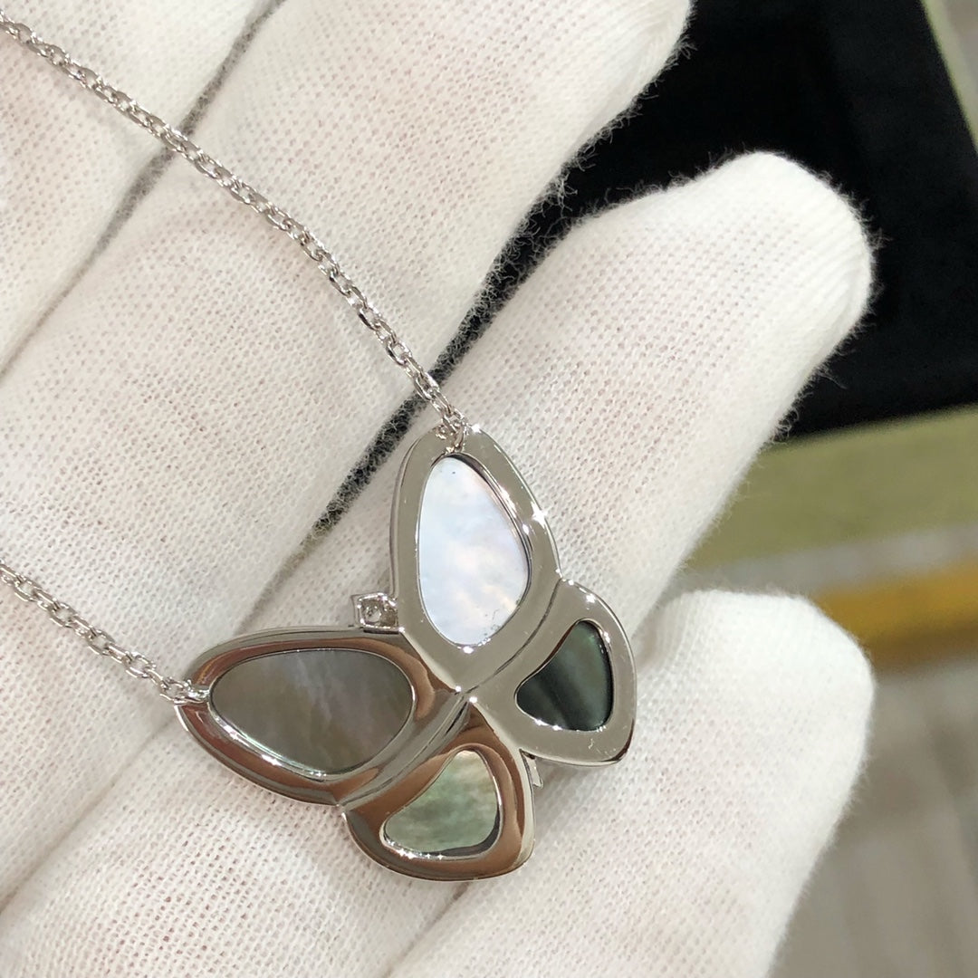 [OAK JURI]LARGE BUTTERFLY SILVER PENDANT DIAMOND NECKLACE