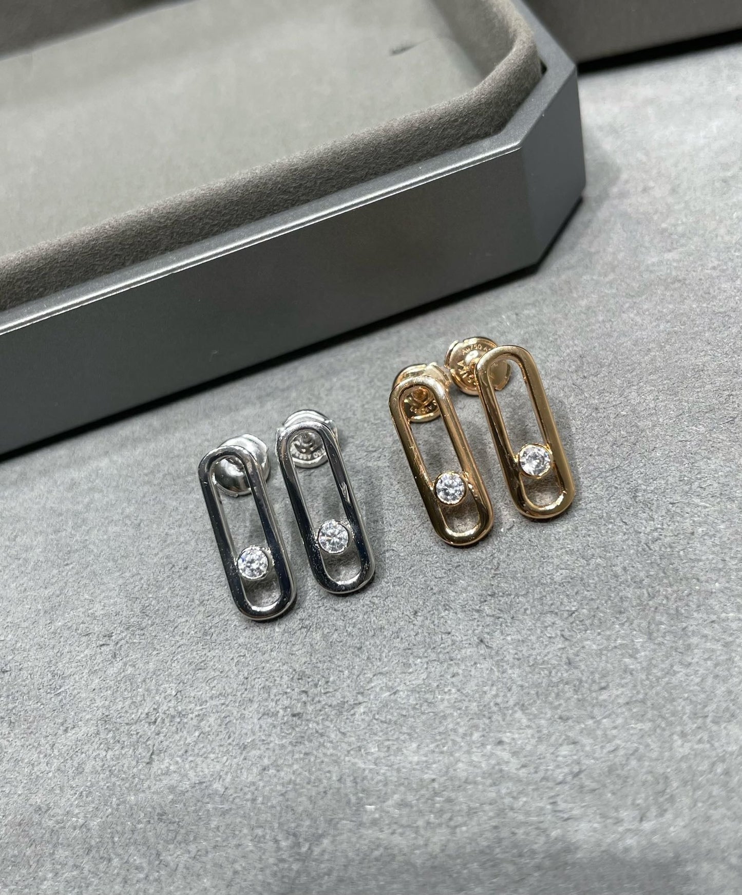 [OAK JURI]MOVE UNO SMALL 1 DIAMOND EARRINGS