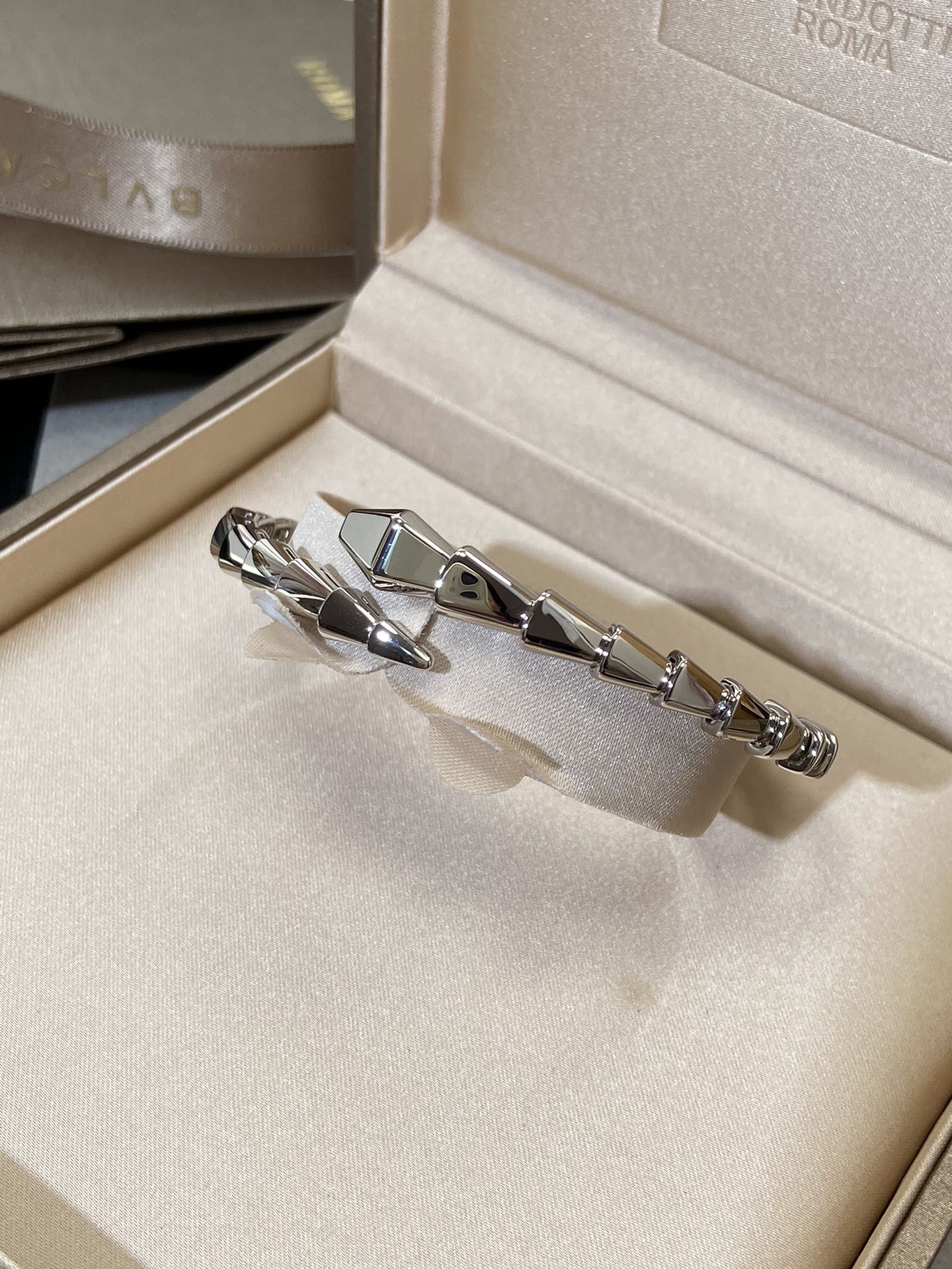 [OAK JURI]SERPENTI VIPER SILVER BRACELET