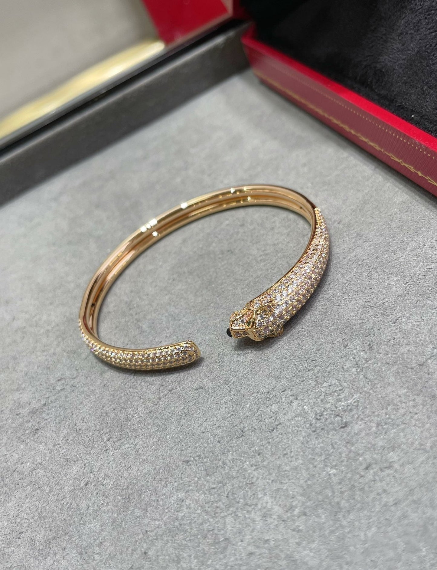 [OAK JURI]PANTHERE FULL DIAMOND OPEN BRACELET