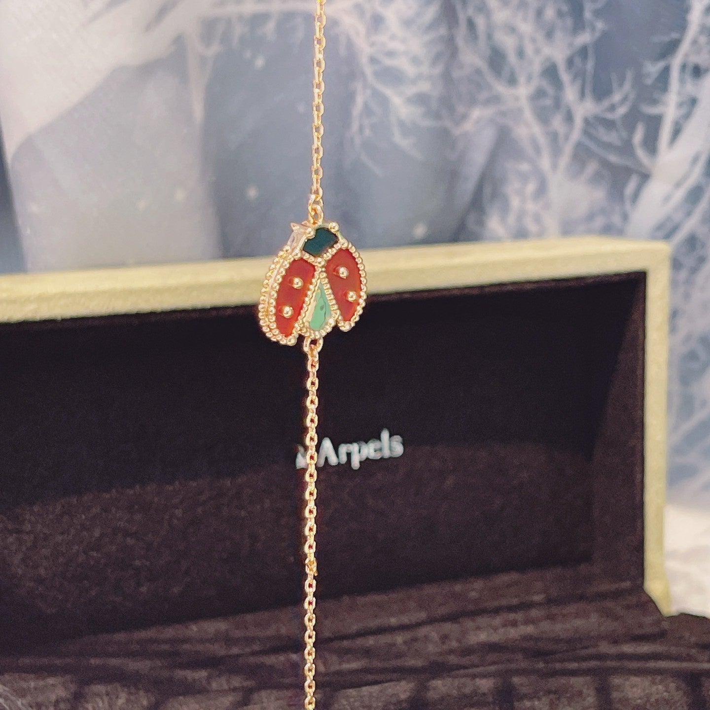 [OAK JURI]LUCKY SPRING 1 MOTIF PINK GOLD BRACELET
