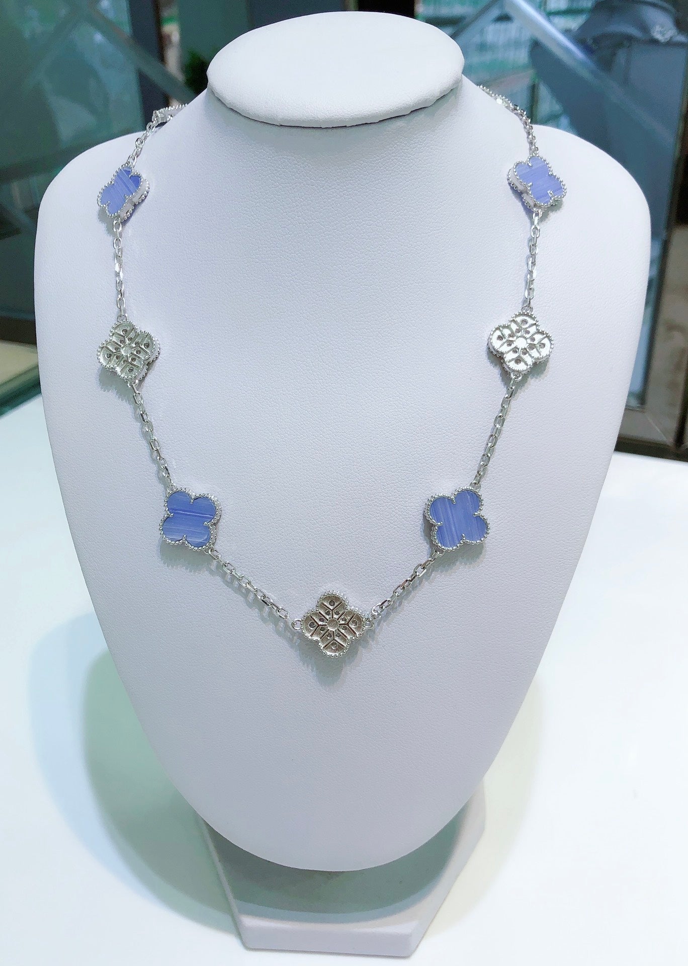 [OAK JURI]CLOVER 10 MOTIFS CHALCEDONY DIAMONDS SILVER NECKLACE